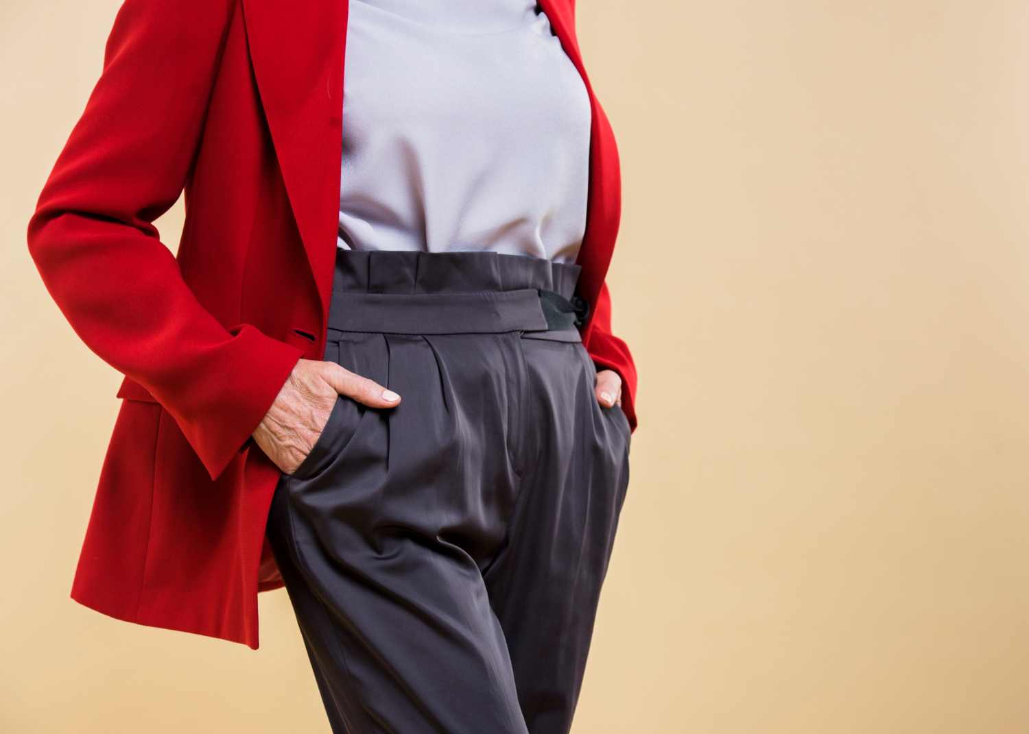4- Pantaloni de petrecere - Alegerea perfecta pentru confort si stil