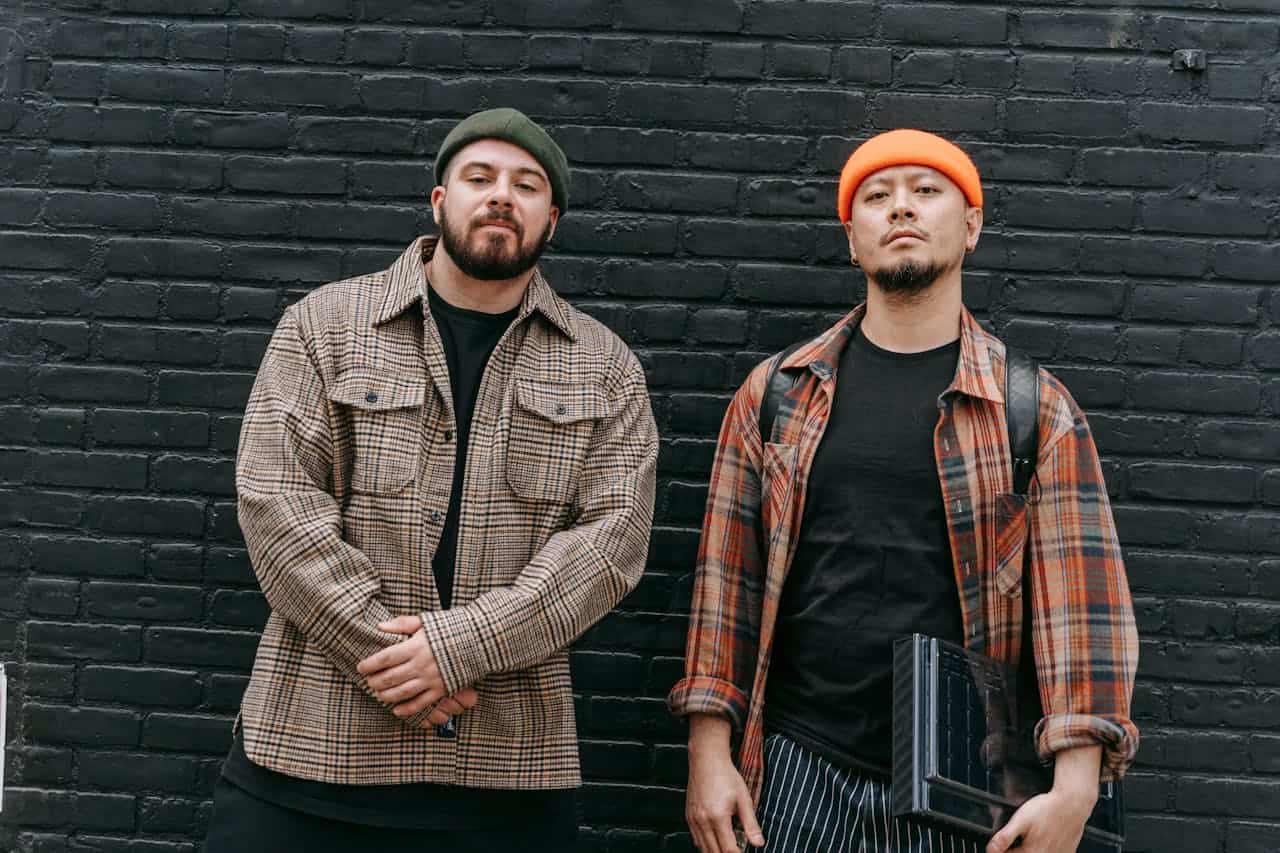 Stilul grunge pentru barbati - elemente cheie si idei de outfit-uri unice