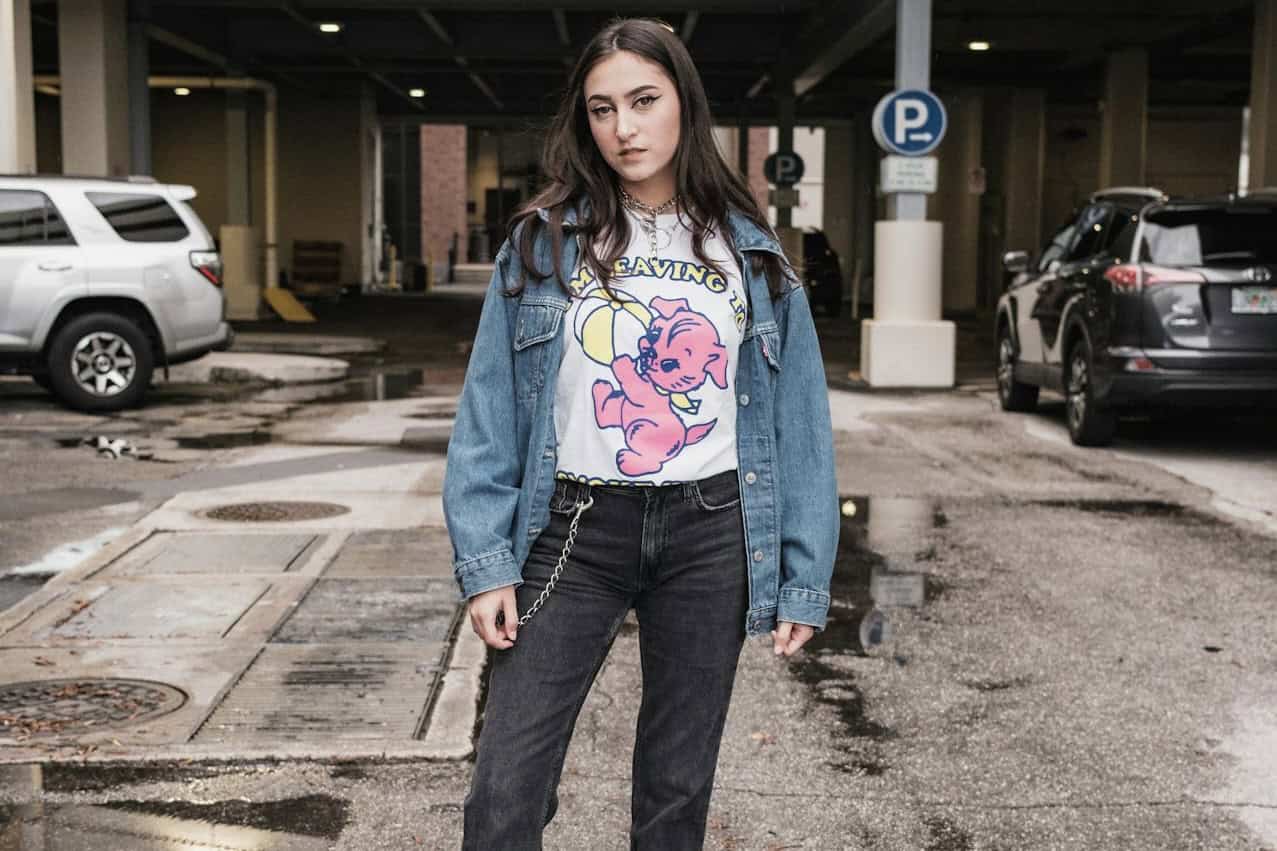 Stilul grunge pentru femei - cum sa creezi tinute indraznete si subtile